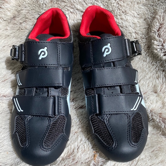 what type of shoes for peloton bike
